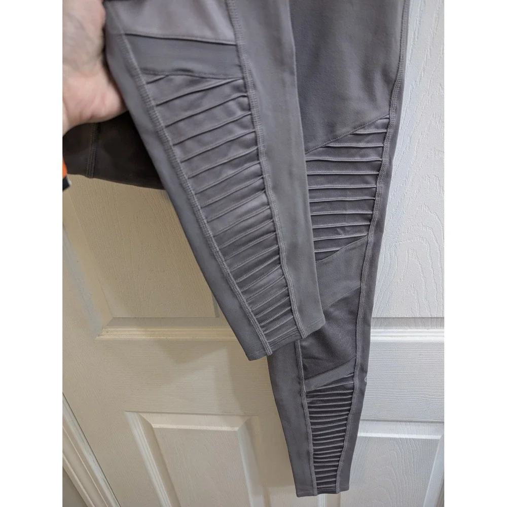 Alo Yoga High‎ Waist Moto Leggings Taupe Ribbed Panel Athletic Pants - Size S